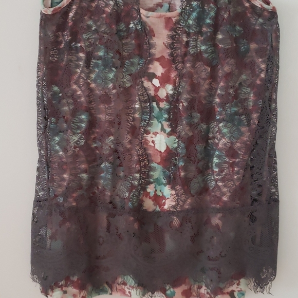 Anthropologie 9-h15 stcl Lace Key Hole Tank - Picture 5 of 8